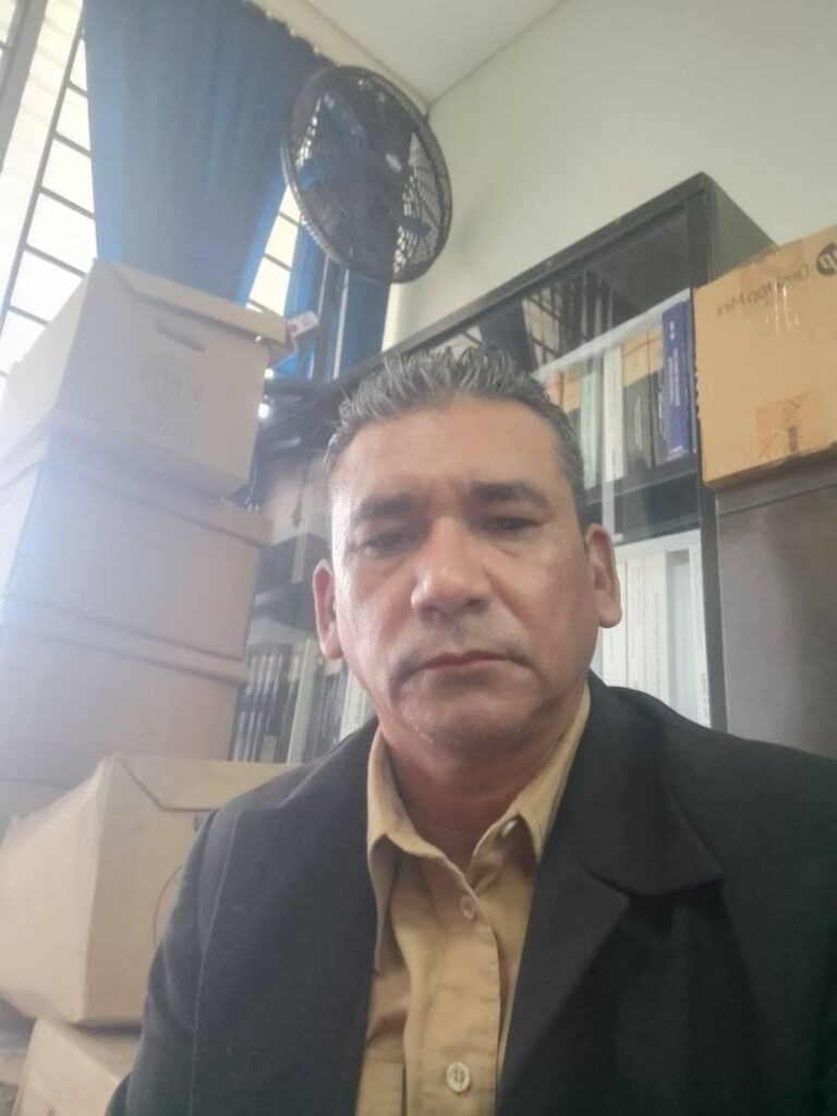 484957289_3525149097785537_6298226057816380742_n milton ulloa abogado